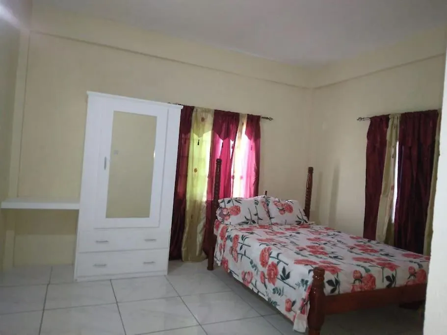 Ark Royal Of The Caribbean Apartment Kingstown 0*,  Saint Vincent and the Grenadines